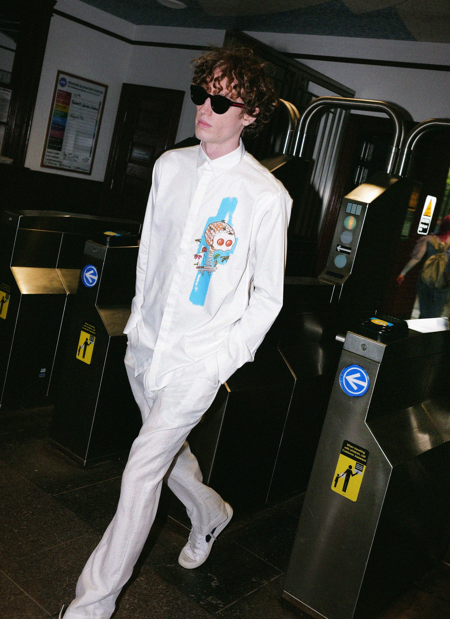 Hive Bot - White