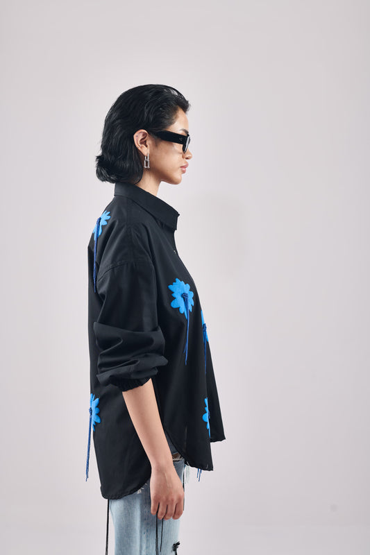 BLACK WITH BLUE BLOOM
